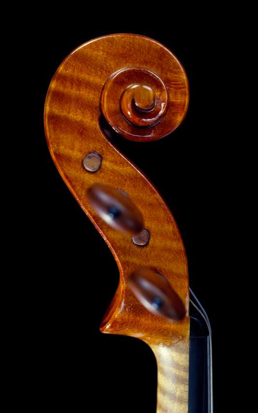 Full Page Taturo Udagawa Violin Back C